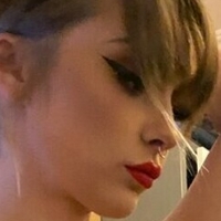 Abi Tumber Desnuda