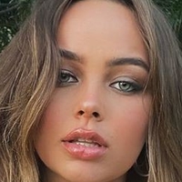 Adison Justis Desnuda