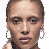 Adwoa Aboah Desnuda