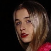 Alice Lily Zahalka Desnuda
