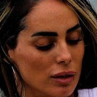 Alin Levi Desnuda