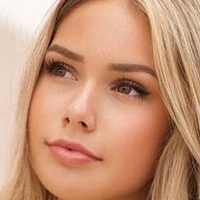 Alina (livewithaliina) Desnuda