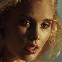 Allie Leggett Desnuda