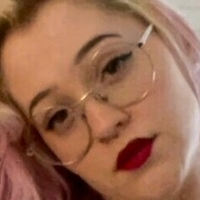 Amadani Desnuda