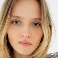 Amanda Norgaard Desnuda