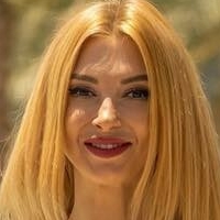 Andreea Balan Desnuda