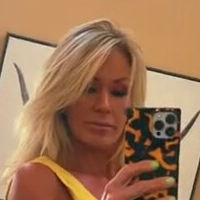 Angie Phillips Desnuda
