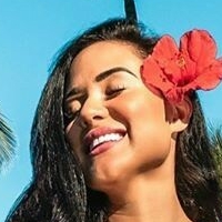 Angie Villa Desnuda