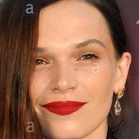 Anna Brewster Desnuda