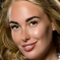 Anna Bron Desnuda