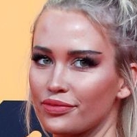 Anouk Matton Desnuda