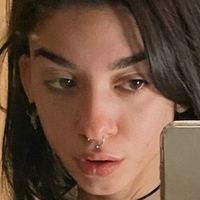 April Stoned Desnuda