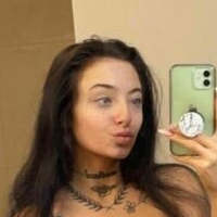 Ari Jeter Desnuda