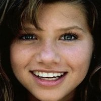 Ari Meyers Desnuda