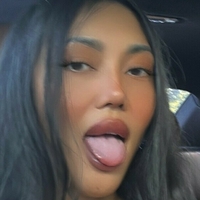 Armani Batoon Desnuda