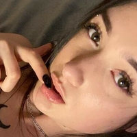 Ayumiw Desnuda
