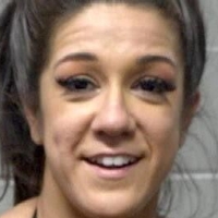Bayley Desnuda