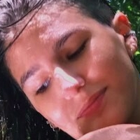 Beatriz Neuman Desnuda