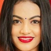 Beauty Khan Desnuda