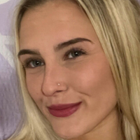 Bella Celine Desnuda