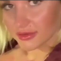 Bella-Tight Desnuda