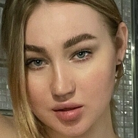 beylina Desnuda