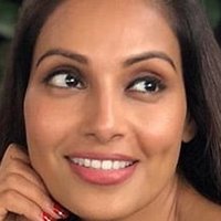 Bipasha Basu Desnuda
