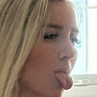 BlondeAbodo Desnuda