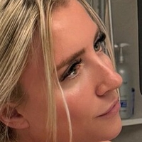 blondeadobo Desnuda