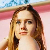Bonnie Wright Desnuda