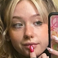 brattydeath Desnuda