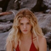 Brinn Delugo Desnuda