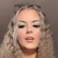 BustyLiv J Desnuda