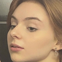 Caitlin Desnuda