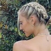 Cameron Brink Fake Desnuda