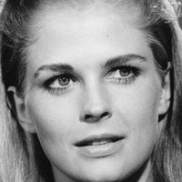 Candice Bergen Desnuda