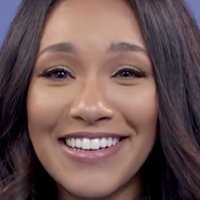 Candice Patton Desnuda