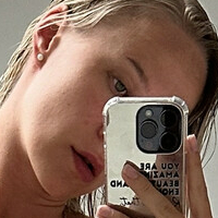 Carina Tong Desnuda