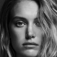 Caroline Lowe Desnuda