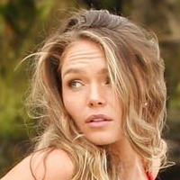 Chari Hawkins Desnuda