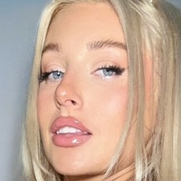 Charl Parkes Desnuda