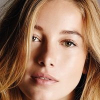 Charlotte Vega Desnuda