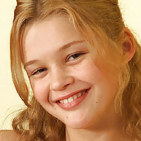 Christine Young Desnuda