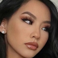 Christy Nguyen Desnuda