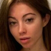 Cinnanoe Desnuda