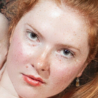 Cinnoman Desnuda