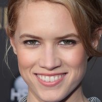 Cody Horn Desnuda