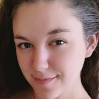 Cora Desnuda