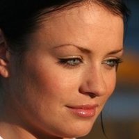 Corynne Heads Desnuda