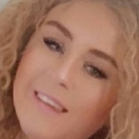 Curvy Abbii Desnuda
